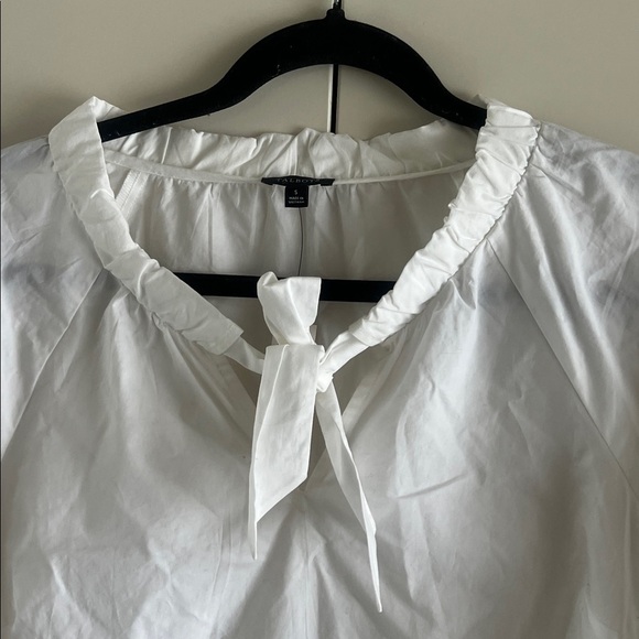 BNWT Talbots Cotton Tie Front Poplin Blouse - Picture 3 of 10
